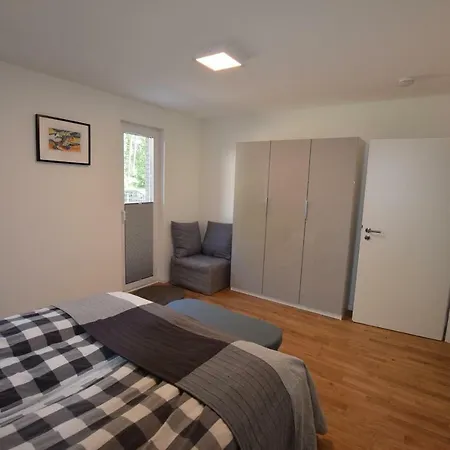 Ferienwohnung-querab Apartmán *
